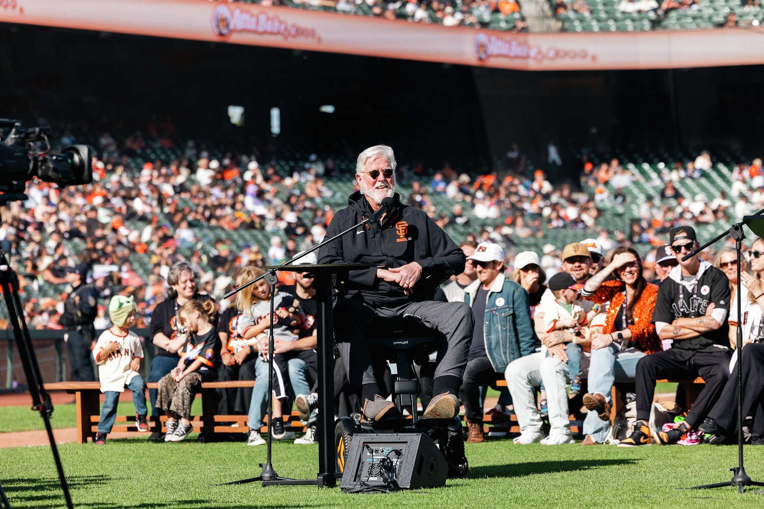 Mike Krukow speaks at his retirement ceremony at Oracle Park on September 27, 2026.