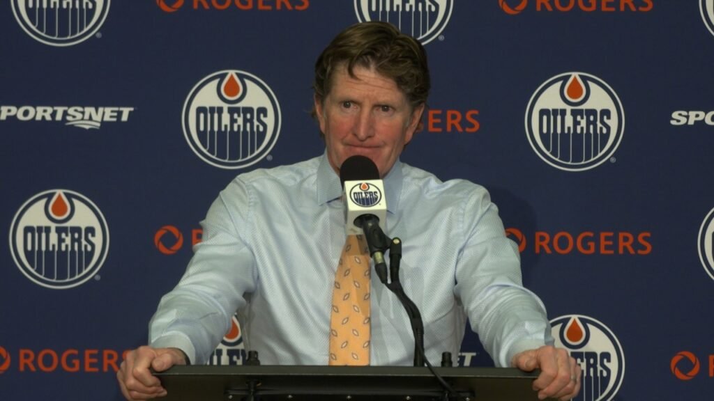 Mike Babcock at the podium after Edmonton’s overtime loss to Vancouver on September 29, 2026.