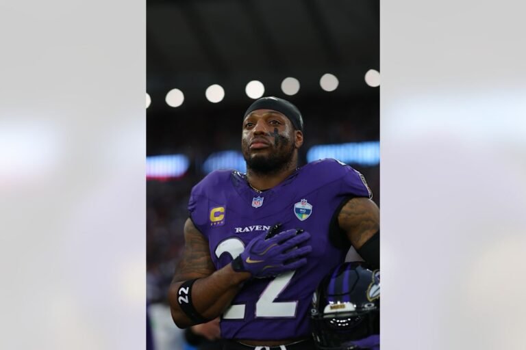 Derrick Henry before the Ravens–Cowboys game in Rio.