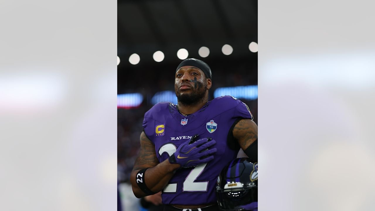 Derrick Henry before the Ravens–Cowboys game in Rio.