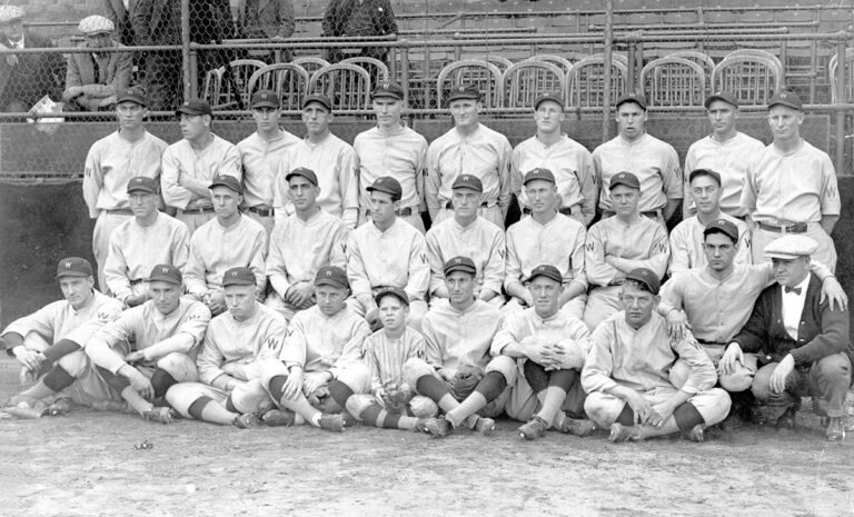 The 1924 Washington Senators pose for a team photograph.
