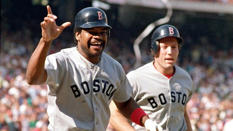 Dave Henderson celebrates his ninth-inning home run in 1986 ALCS Game 5.