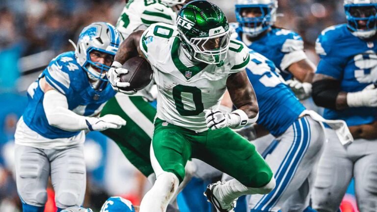 Braelon Allen carries the ball against Detroit in the Jets’ previous game.