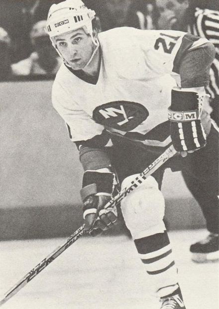 Brent Sutter wearing a New York Islanders uniform.