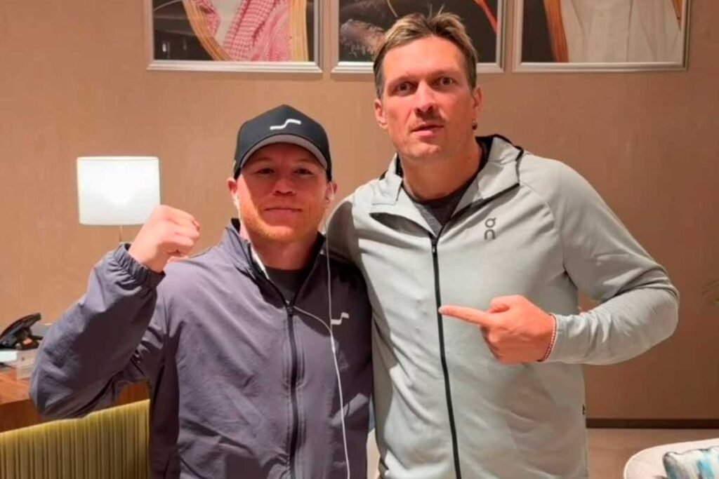 Canelo Álvarez, left, with Oleksandr Usyk upon arriving in Riyadh ahead of the October 31 Mbilli fight.