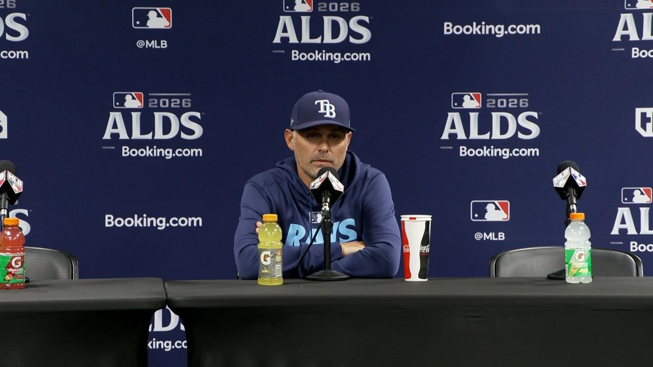 Kevin Cash speaks at the postgame press conference after Tampa Bay’s 5–2 win over New York in ALDS Game 2 on October 5, 2026.