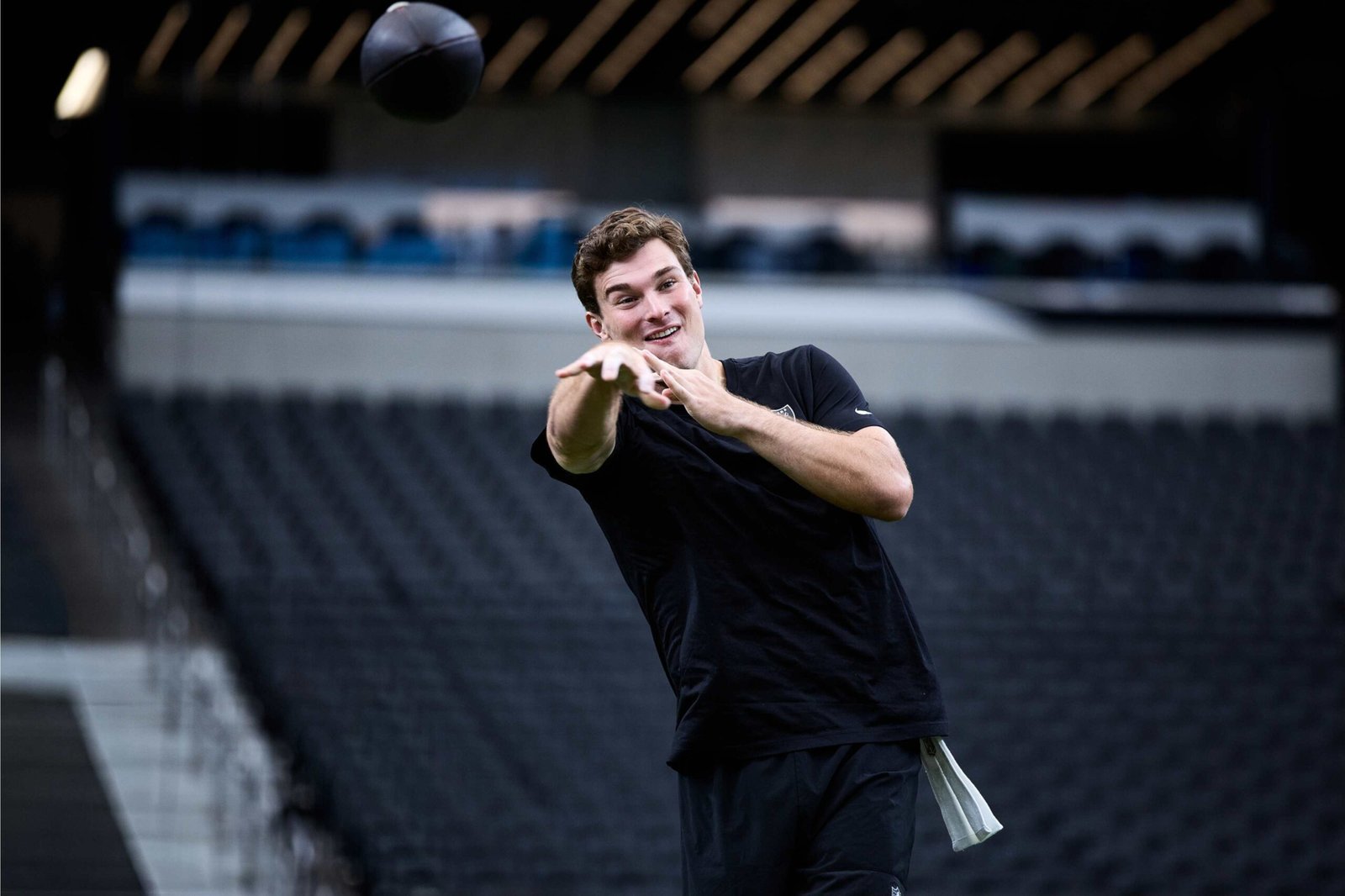 Fernando Mendoza warms up before the Raiders’ October 25 game against the Rams.