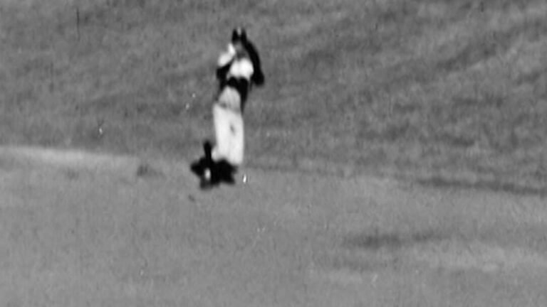 Archival footage of Bobby Richardson making the final catch of the 1962 World Series.