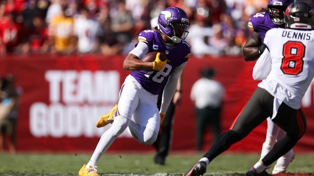 Justin Jefferson during Minnesota’s September 27, 2026 game at Tampa Bay.