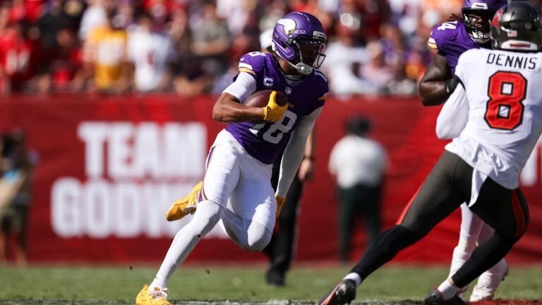 Justin Jefferson during Minnesota’s September 27, 2026 game at Tampa Bay.