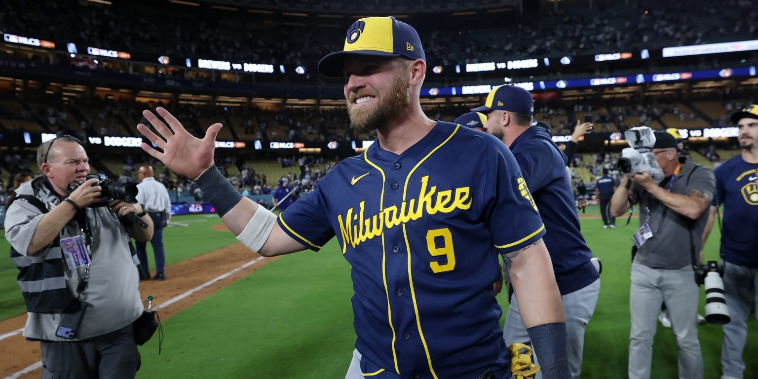 Jake Bauers celebrates with the Milwaukee Brewers.