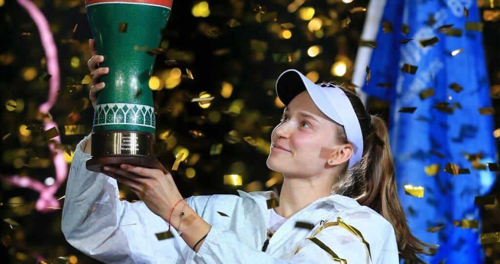 Elena Rybakina lifts the Ningbo Open trophy during the title ceremony on October 25, 2026.