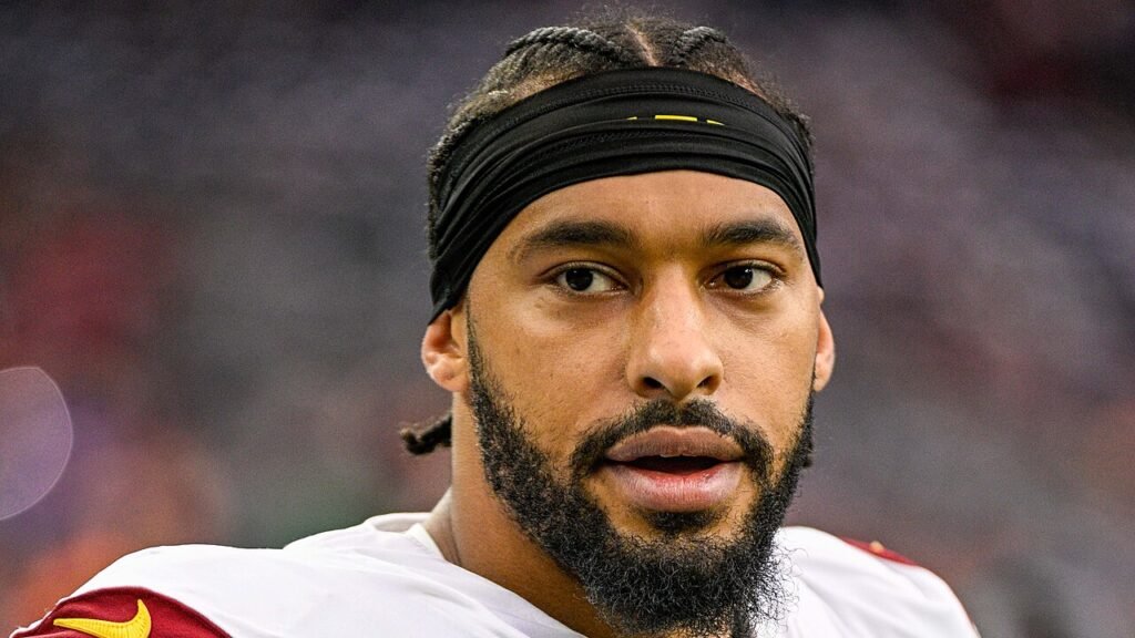 Montez Sweat with Washington in 2022.