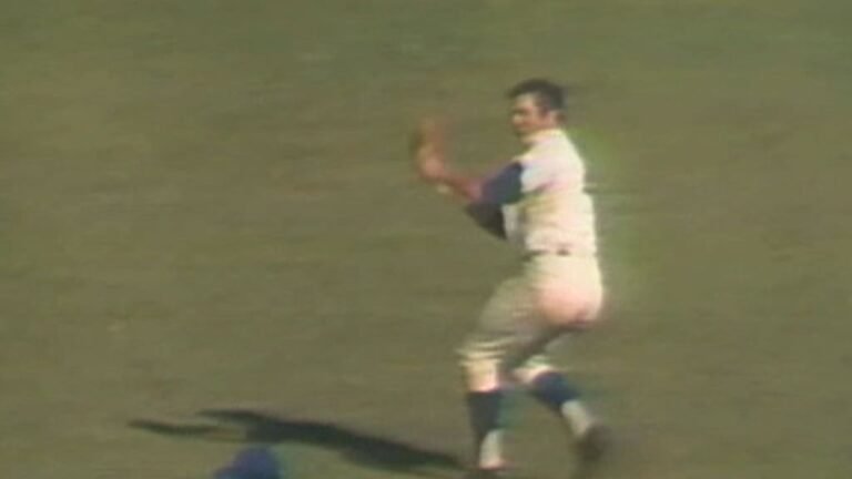 Ron Swoboda in right field in MLB’s archive footage from the 1969 World Series.