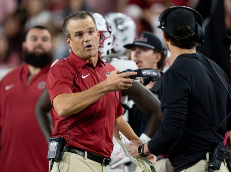 Shane Beamer coaches South Carolina against Alabama in Tuscaloosa on September 26, 2026.