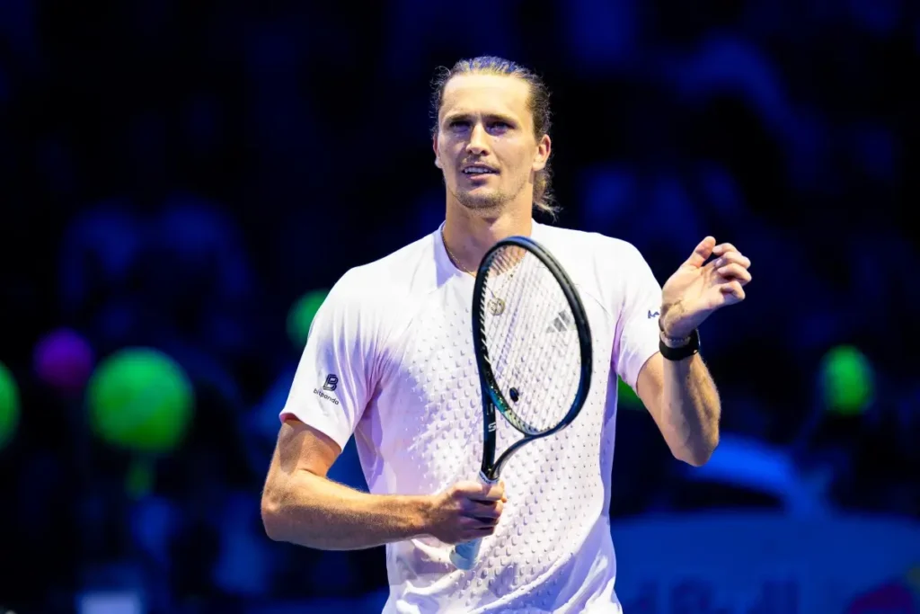Alexander Zverev holds his racket during his Vienna first-round match.